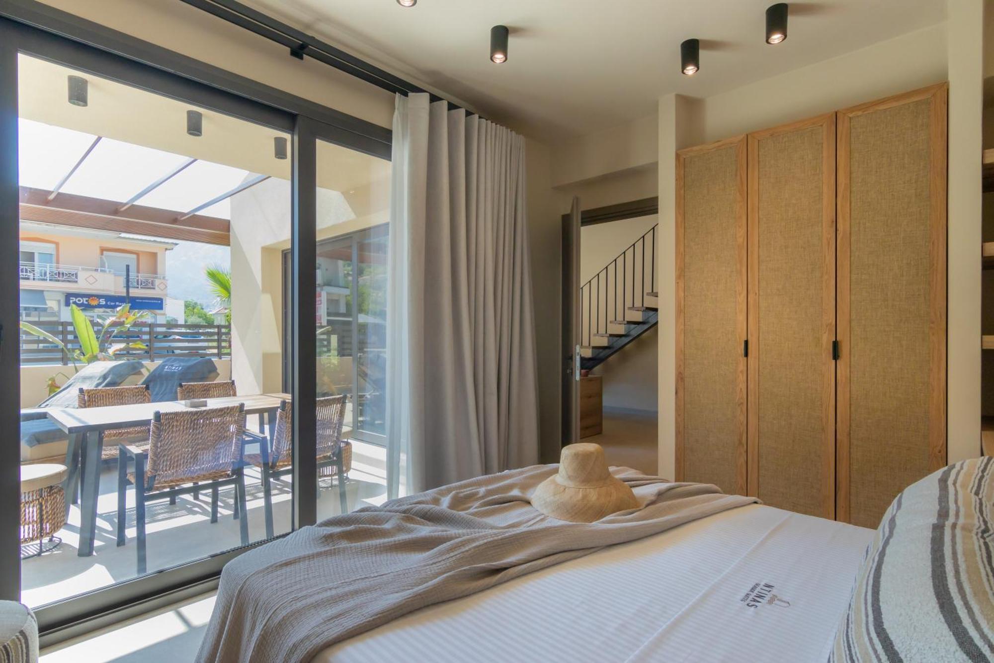 Ntinas Seaside Suites スカラ・ポタミアス エクステリア 写真