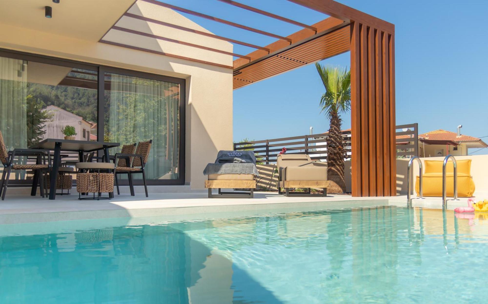 Ntinas Seaside Suites スカラ・ポタミアス エクステリア 写真